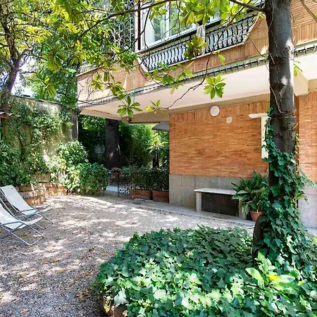 Apartment Vatican 307