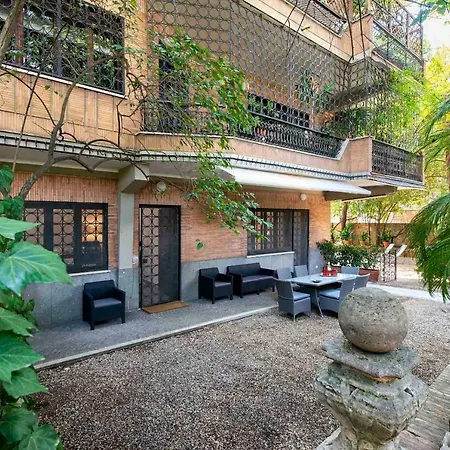 Apartment Vatican 307